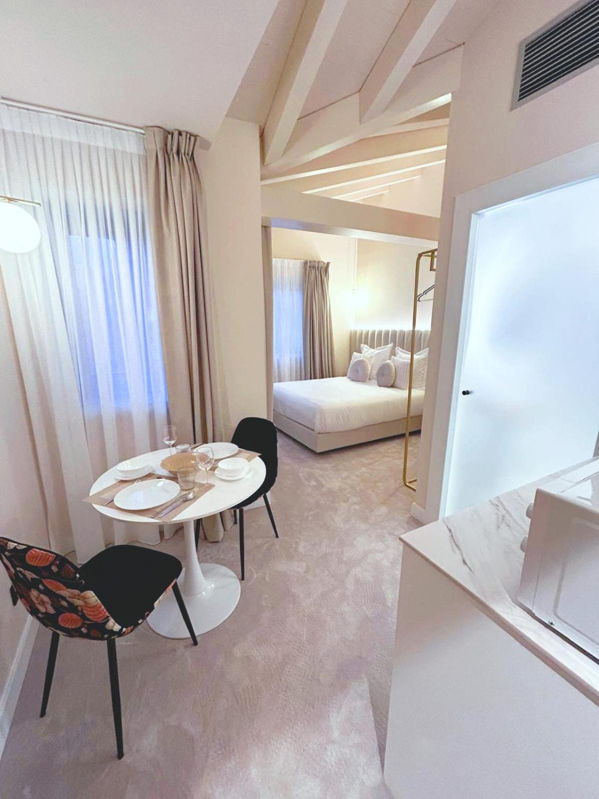 Lemon Suites ซานตานเดร์ ภายนอก รูปภาพ